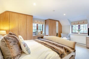 4 habitaciones, wifi gratis y ropa de cama