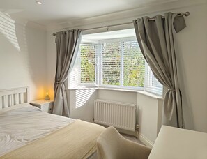 5 chambres, fer et planche Ă repasser, Wi-Fi gratuit, draps fournis