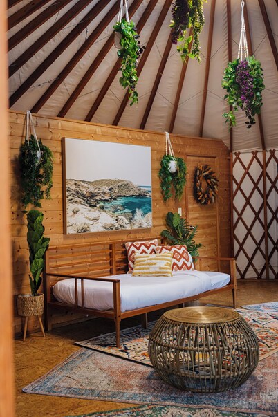 Secluded Oceanfront - Upstairs