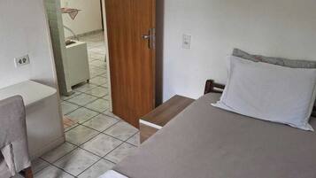 2 Schlafzimmer, Bügeleisen/Bügelbrett, Bettwäsche