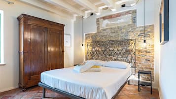 1 Schlafzimmer, BĂŒgeleisen/BĂŒgelbrett, kostenloses WLAN, BettwĂ€sche