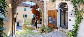 Appartamento Degas - Two Bedroom Apartment, Sleeps 4