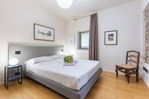 2 camere, ferro/asse da stiro, Wi-Fi gratuito, lenzuola