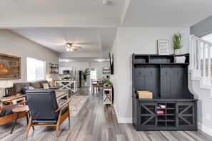 Interior - Welcome to...the good life, 4 bed 2 bath house located in the heart of Lincoln (Lincoln)