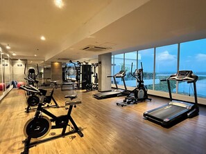 Fitness facility - Cozy 1-bedroom apartment with WiFi, AC in charming La Boquilla (La Boquilla)