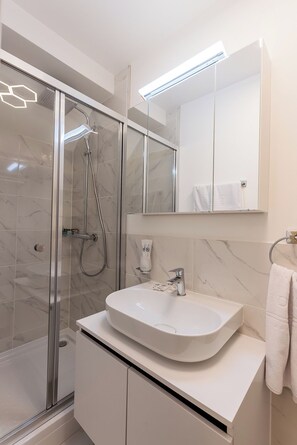 Bathroom - Deluxe Appart & Hotel Zürich Kreis 4 (Zürich)
