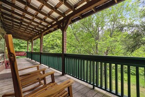 Terrace/patio - Wears Valley*Family Friendly*Game Room (SEVIERVILLE)