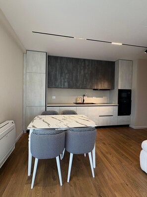 Private kitchen - Blue Boutique Apartments 2 (Tirana)