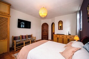 4 Schlafzimmer, Bügeleisen/Bügelbrett, Reisekinderbett, WLAN