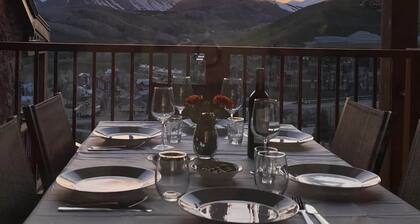 3BD • Located At Trailhead • Mountain Views