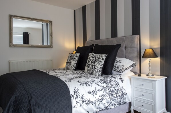 1 Schlafzimmer, Schreibtisch, Bügeleisen/Bügelbrett, WLAN