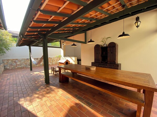 Outdoor dining