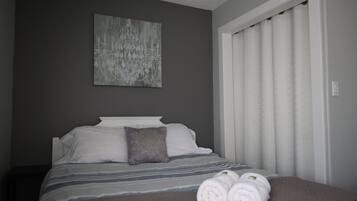 4 chambres, fer et planche Ă repasser, Wi-Fi, draps fournis