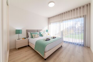 3 chambres, lits bébé (en supplément), draps fournis
