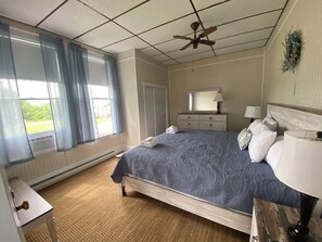 5 bedrooms