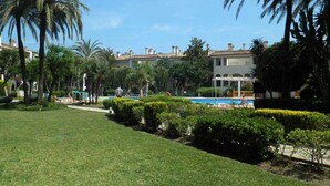 Apartment | Pool - Beachfront 4-bed Pet-friendly Poolside Top Flat (Estepona)