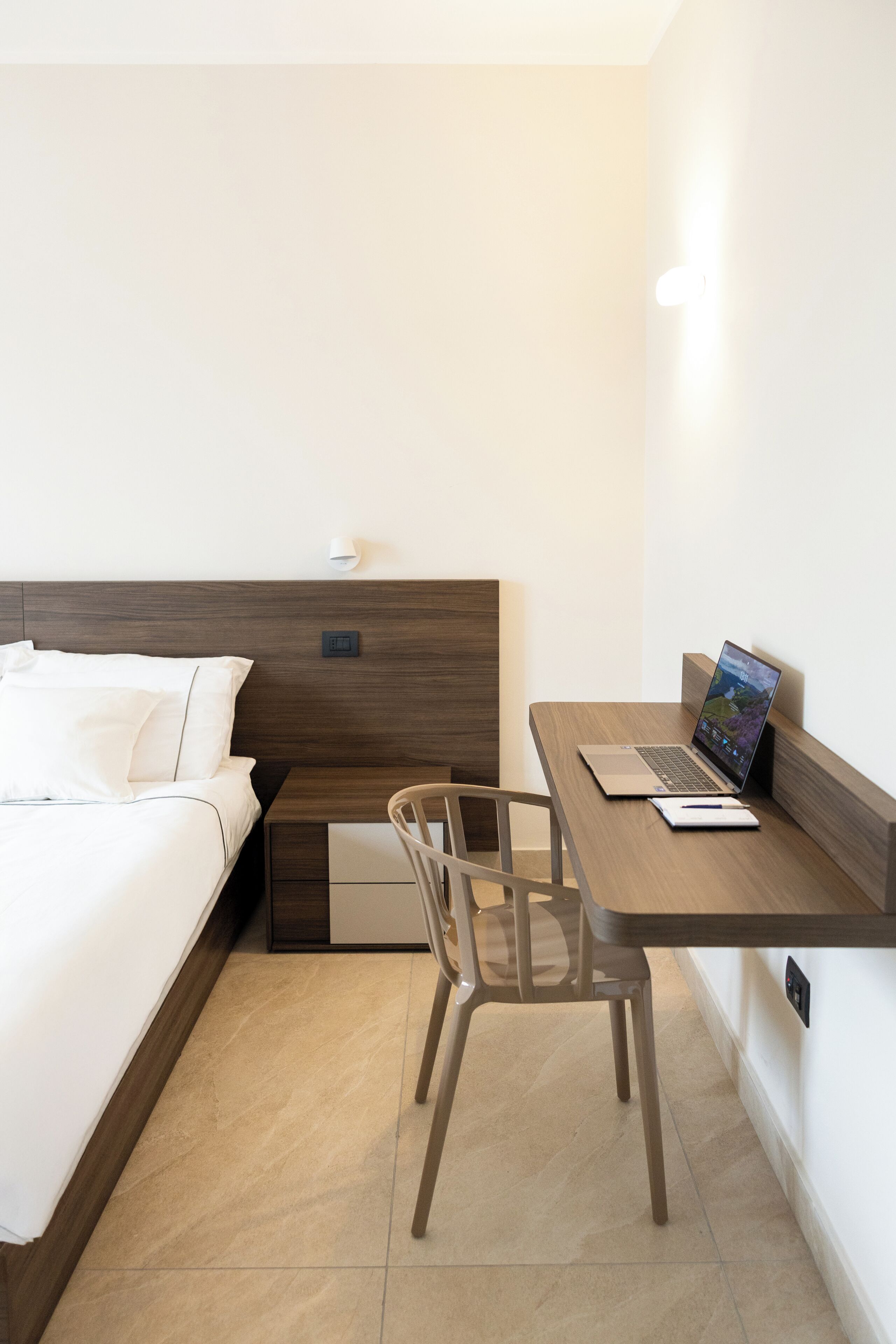 1 chambre, coffres-forts dans les chambres, bureau, Wi-Fi gratuit