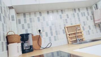 Dusche, Handtücher, Seife, Toilettenpapier