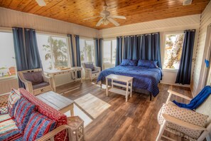 4 bedrooms, free WiFi, bed sheets