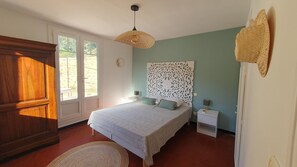 3 habitaciones, tabla de planchar con plancha y wifi gratis 