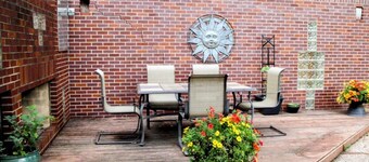 Guesthouse 3 bedroom suite in Overland Park