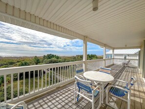 Outdoor dining - Morning Glory-Gulf Front 4/3.5  - Perfect space, perfect beach - SPECIALS!!! (Port St. Joe)