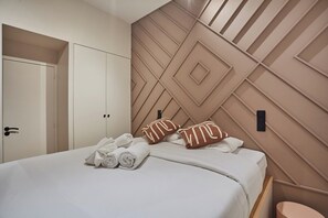 Apartment | 1 bedroom, laptop workspace, iron/ironing board, bed sheets - Sublime and new Apartment Notre Dame (Paris)