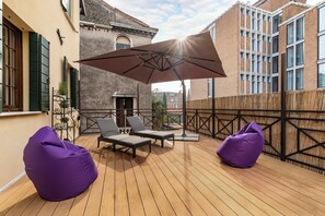 Appartement, vue lagon | Cuisine privée | Machine à expresso, bouilloire électrique, grille-pain