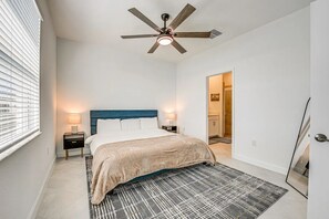 3 chambres, fer et planche à repasser, Wi-Fi, literie fournie