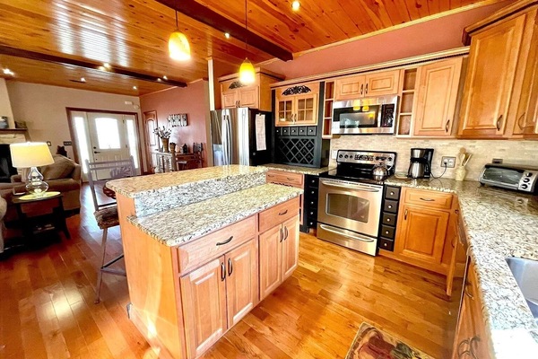 Frigorífic, microones, forn i placa de cuina