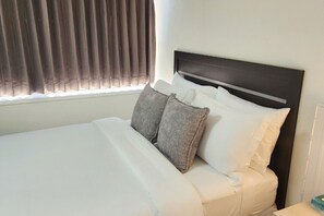 1 dormitorio, tabla de planchar con plancha, wifi gratis y ropa de cama