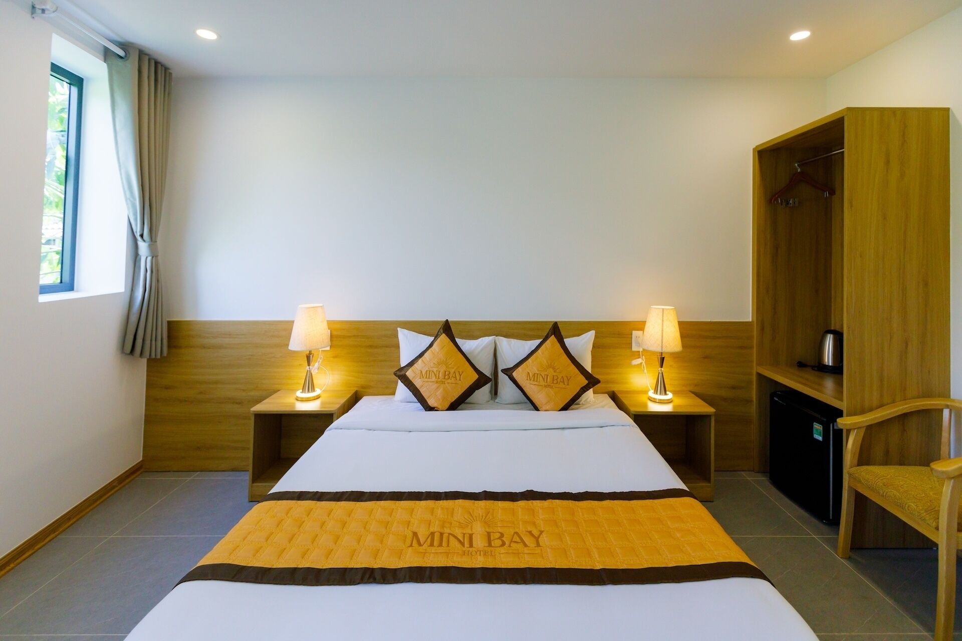 Superior Room | Premium bedding, down comforters, memory foam beds, free minibar items