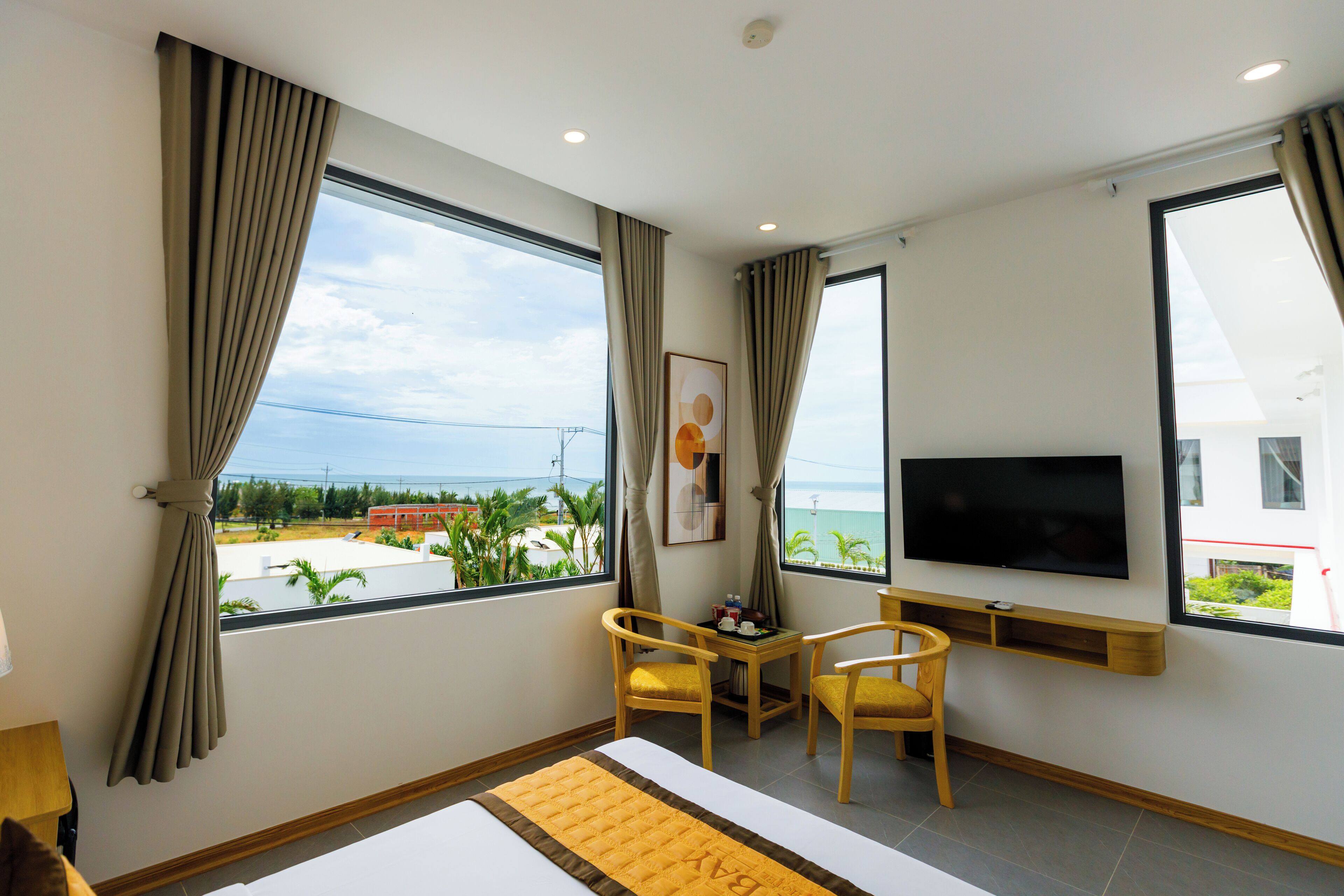 Deluxe Room, Pool View | Premium bedding, down comforters, memory foam beds, free minibar items