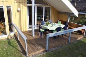 House | Balcony - Skandinavisches Ferienhaus in Mirow (Mirow)