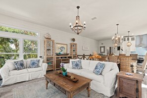 TV, fireplace, DVD player, stereo