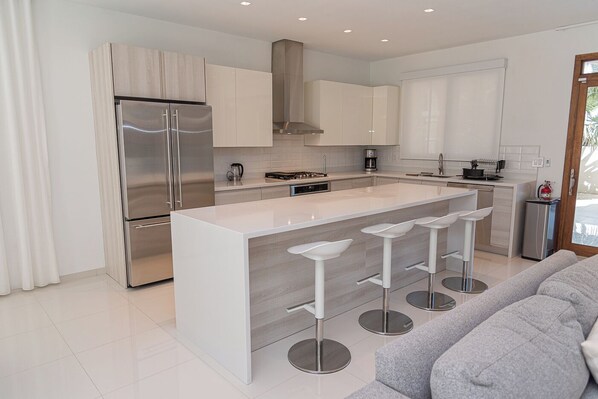 Microwave, oven, dishwasher