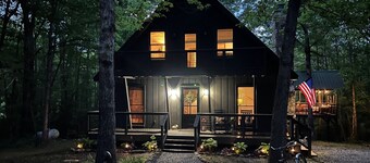 "Rabbits Run" Mountain Creek  Retreat  In Mentone- Sleeps 9- Hot Tub