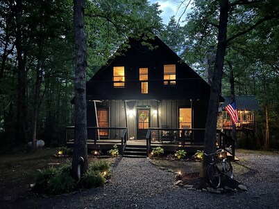 "Rabbits Run" Mountain Creek  Retreat  In Mentone- Sleeps 9- Hot Tub