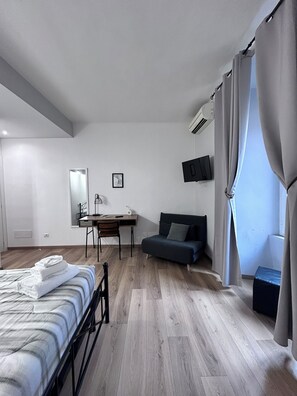 New Suite and kitchen S2 | Ferro/asse da stiro, Wi-Fi gratuito