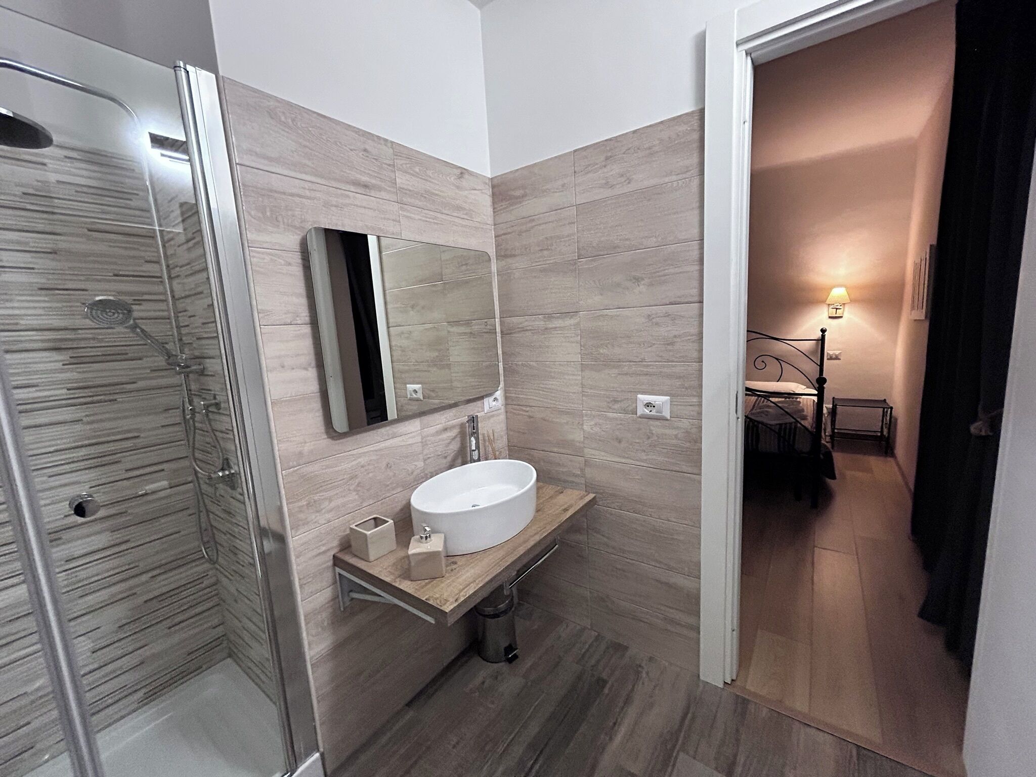 New Double room D2 | Bathroom | Shower, hair dryer, towels, soap