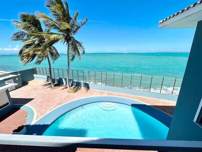Casa Sirena - Oceanfront Escape in San Juan