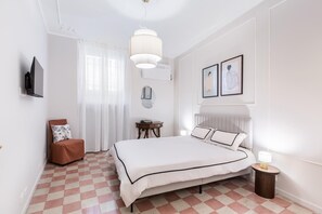 2 bedrooms, iron/ironing board, WiFi, bed sheets - Eleanor in Prati - Elegant apartment in the heart of Rome (Roma)