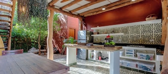 LAS DUNAS BEACH HOUSE
