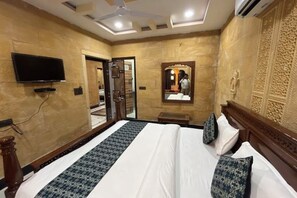 Room - Hotel Royal Queen Jaisalmer  (Jaisalmer)