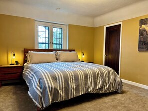 5 chambres, fer et planche à repasser, Wi-Fi, draps fournis