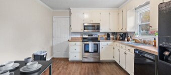 ~ NEW ~ Cozy / Murfreesboro / Arcade Room / Getaway - Sleeps 8+