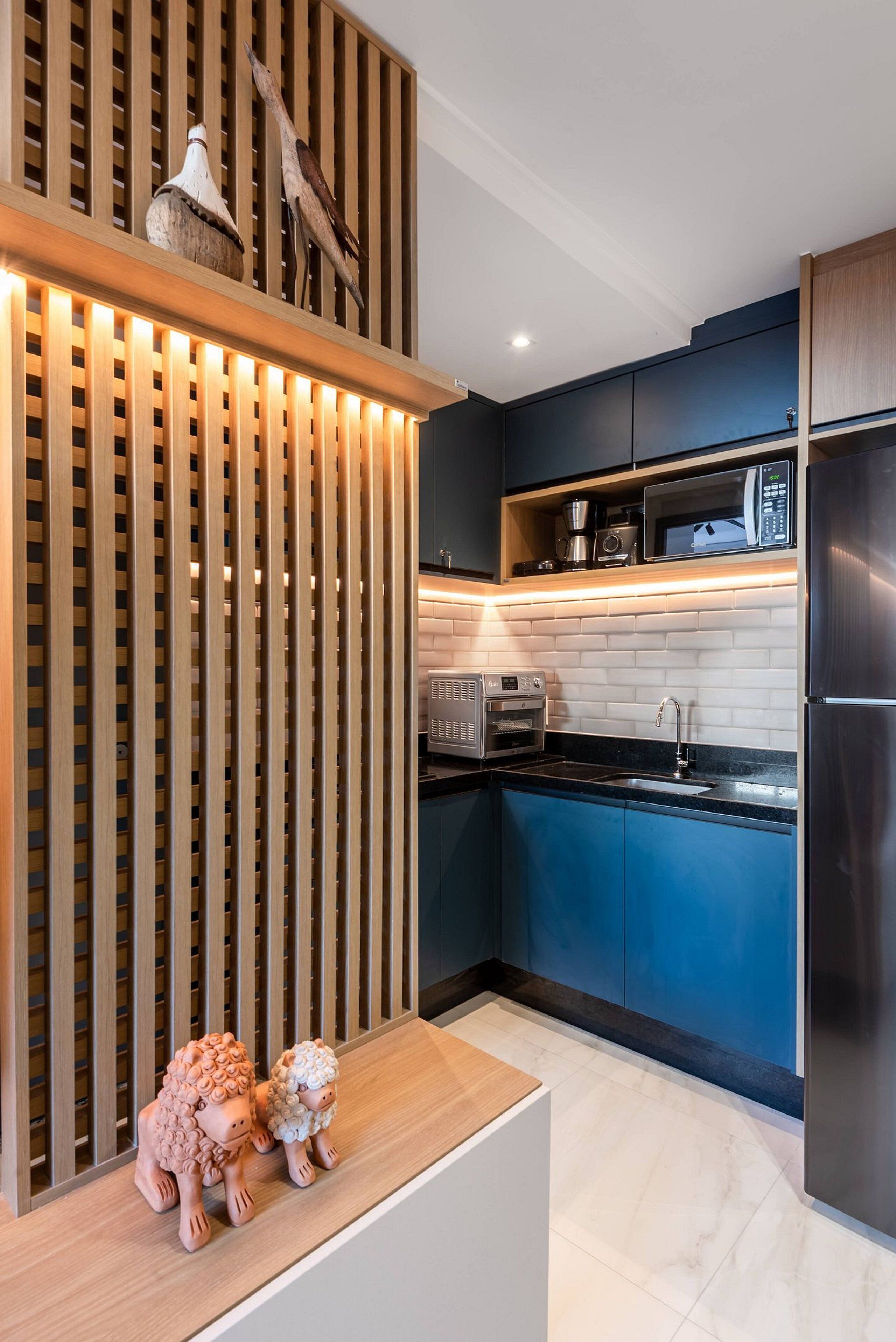 Réfrigérateur, micro-ondes, four, cafetière/bouilloire