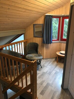 House | 3 bedrooms, individually furnished