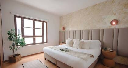 Designer House: Luxury & Style