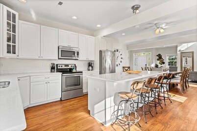 Lewes beach relax hot-tub games